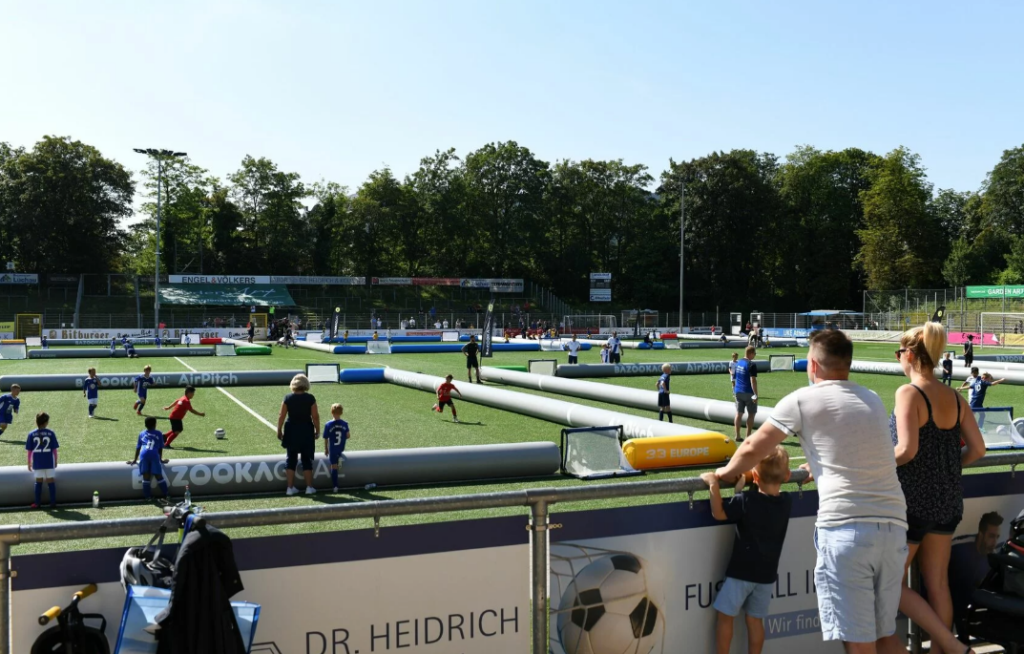 Torneo 3v3 AirPitch "FUNino" en Hamburgo con 4 BazookaGoals.